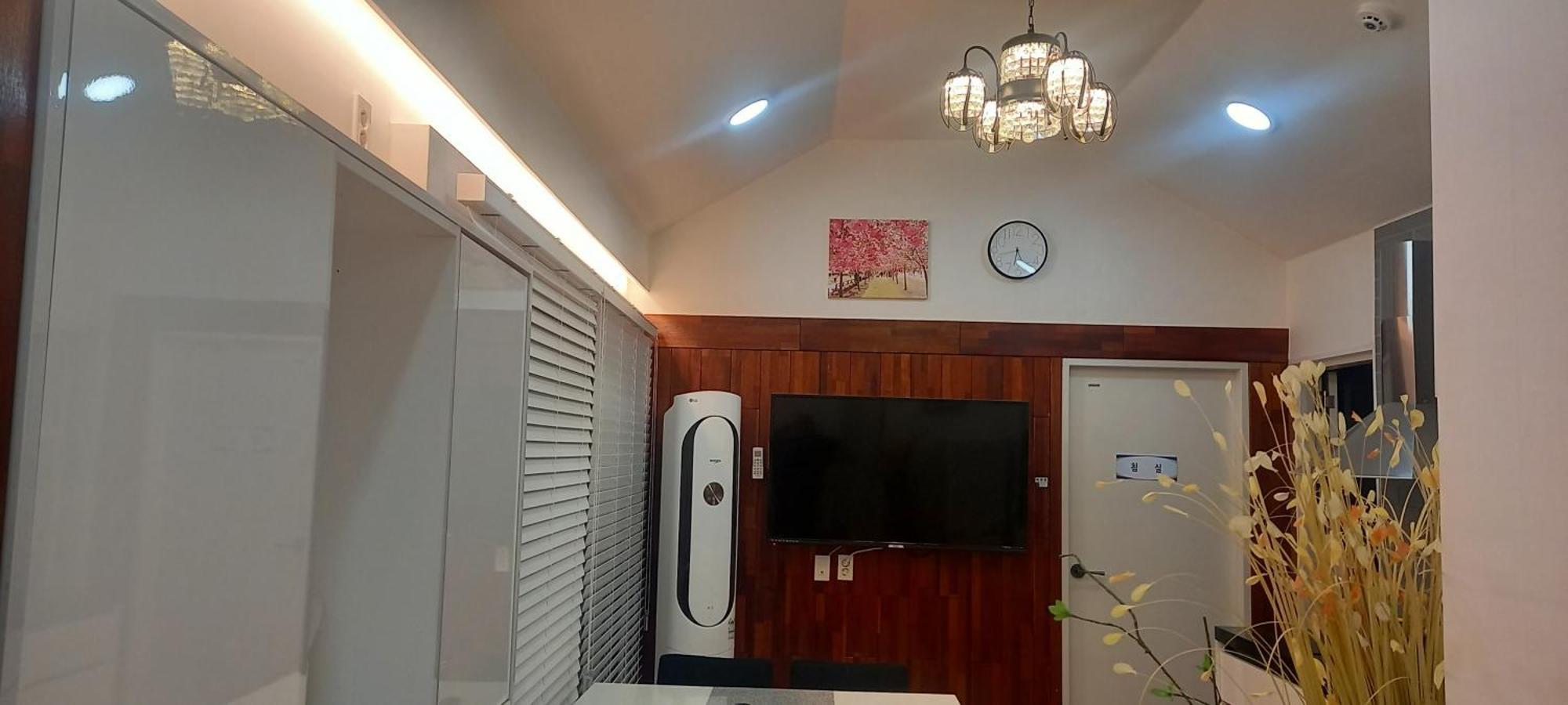 Hamdeok Pool Villa Pension Чеджудо Экстерьер фото